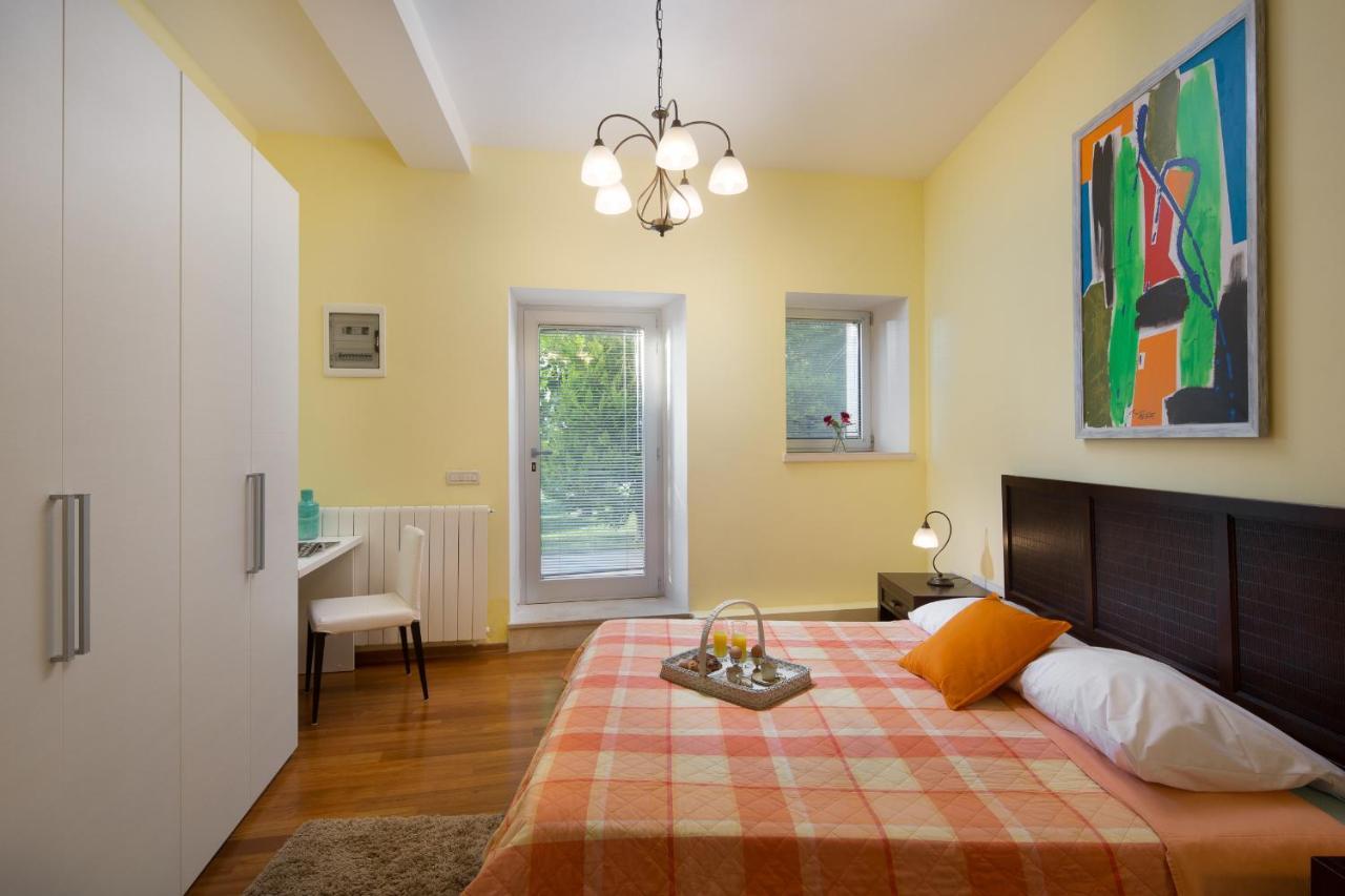 Art Villa Sis Rovinj Bagian luar foto